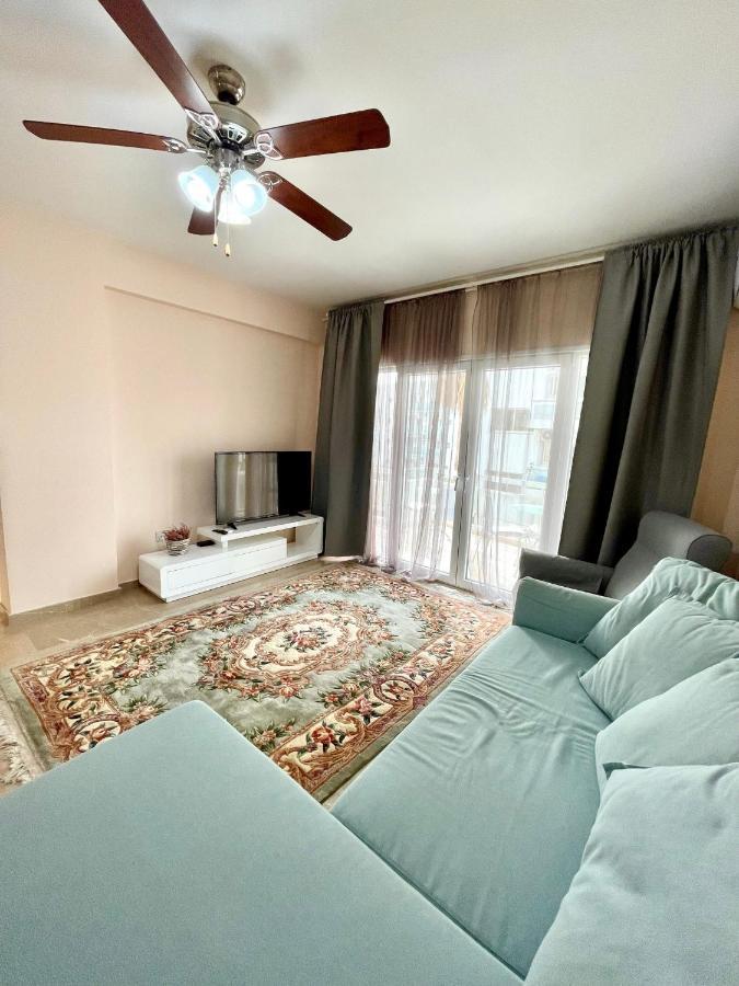 100 M To The Beach Sea La Vie 3 Bedroom Apartment Лимасол Екстериор снимка